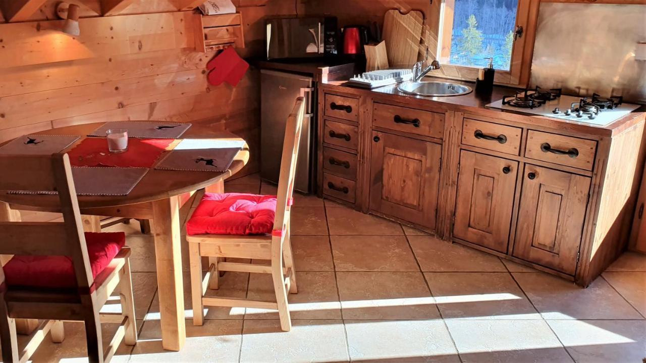 Bienvenue Dans Notre Chalet! Appartement Les Sitelles Льо Гран-Борнан Екстериор снимка