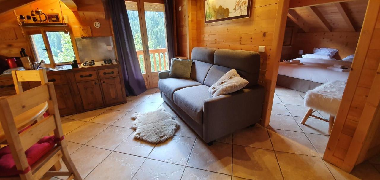 Bienvenue Dans Notre Chalet! Appartement Les Sitelles Льо Гран-Борнан Екстериор снимка